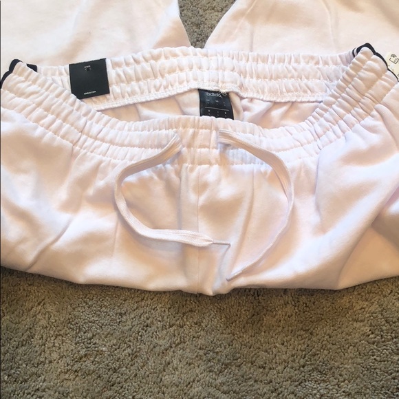 NWT Mens Adidas Essential Fleece Joggers - Picture 8 of 10